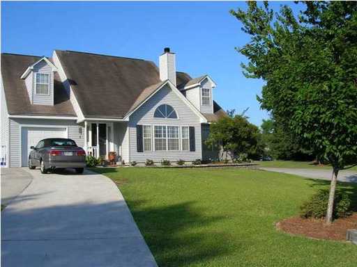 A single house with car infront of it at 340 Mount Royall Dr Mount Pleasant, SC 29464