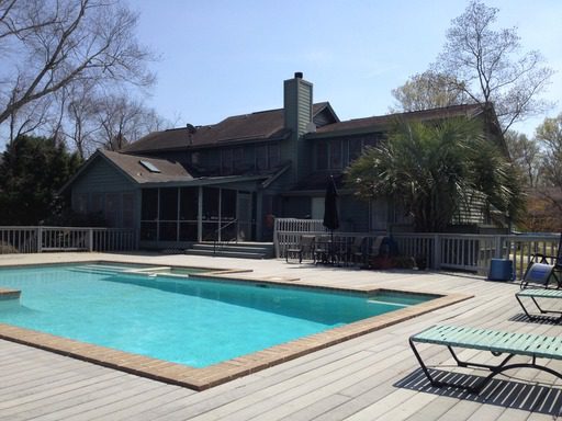 House with swimming pool at 668 Seignious Drive Charleston, SC 29407