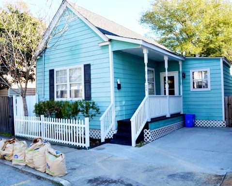 An image of the single blue house at 12 Marbel Lane Charleston, SC 29403