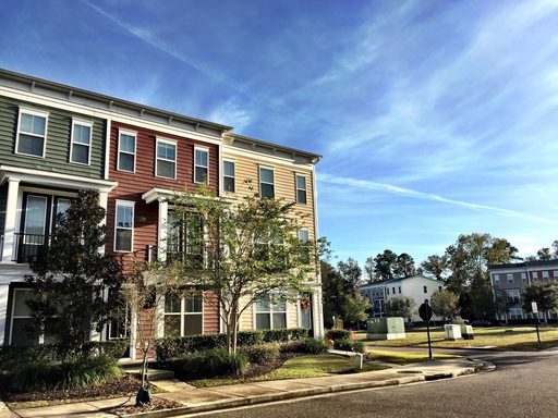 An image of a large townhouse at 1556 Bluewater Way Charleston, SC 29414