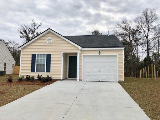 A single story house at Brittondale Road Summerville, SC 29485